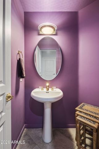 7465 E COCHISE Road, Scottsdale, AZ 85258