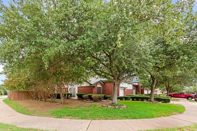 3301 Texas Topaz DR, Austin, TX 78728
