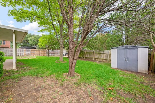 3301 Texas Topaz DR, Austin, TX 78728
