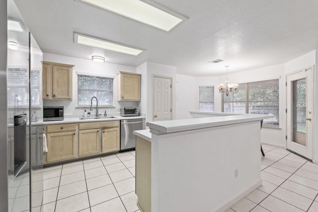 3301 Texas Topaz DR, Austin, TX 78728