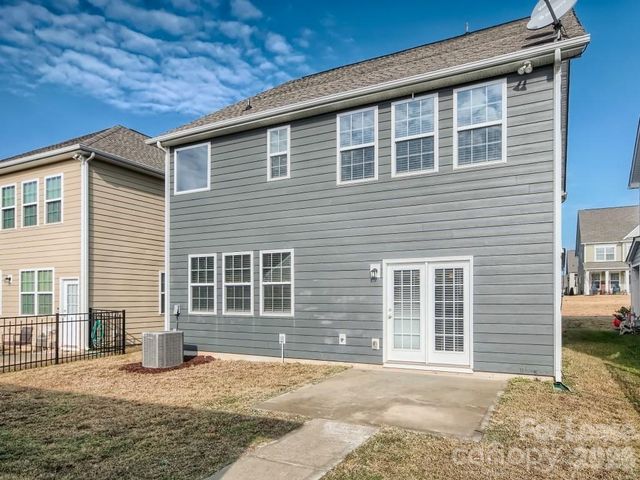 8123 Cornhill Avenue, Charlotte, NC 28277