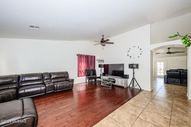 3671 W Arrowwood Place, Tucson, AZ 85741