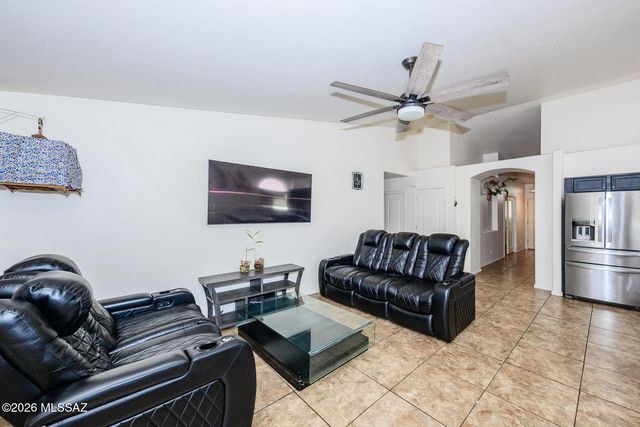 3671 W Arrowwood Place, Tucson, AZ 85741
