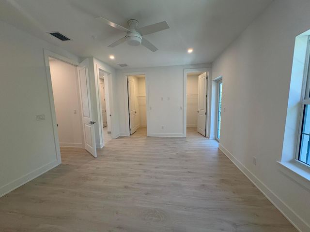 109 Royal Palm Circle, Tequesta, FL 33469