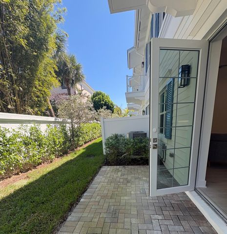 109 Royal Palm Circle, Tequesta, FL 33469