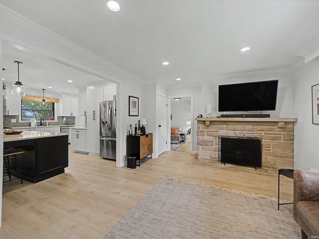 5621 Pollack Avenue, Evansville, IN 47715