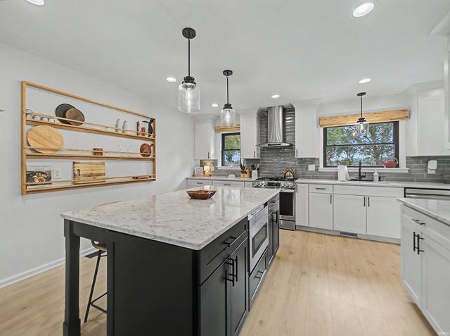 5621 Pollack Avenue, Evansville, IN 47715