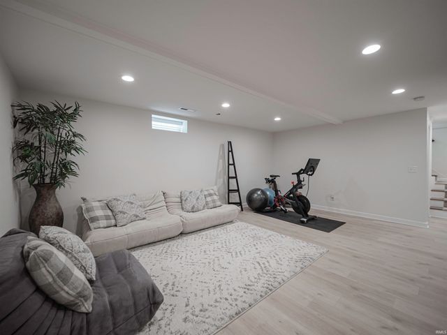 5621 Pollack Avenue, Evansville, IN 47715