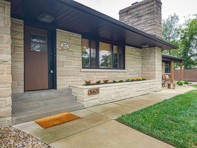 5621 Pollack Avenue, Evansville, IN 47715