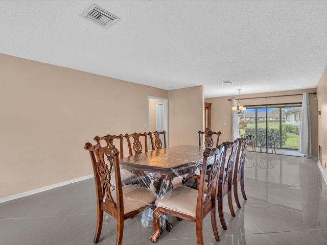 4951 Equestrian Circle A, Boynton Beach, FL 33436