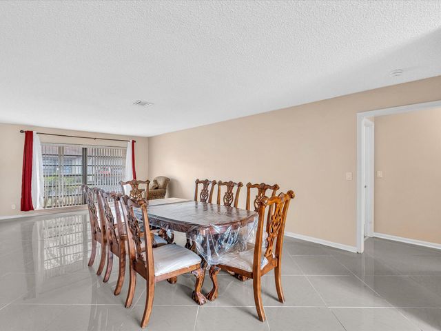 4951 Equestrian Circle A, Boynton Beach, FL 33436