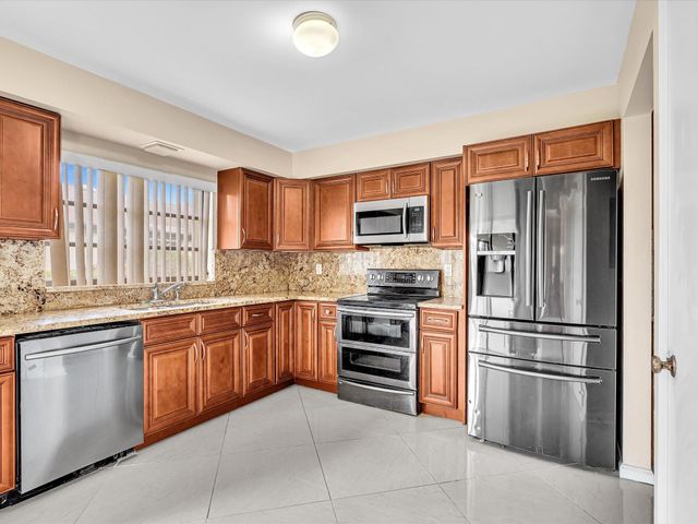 4951 Equestrian Circle A, Boynton Beach, FL 33436