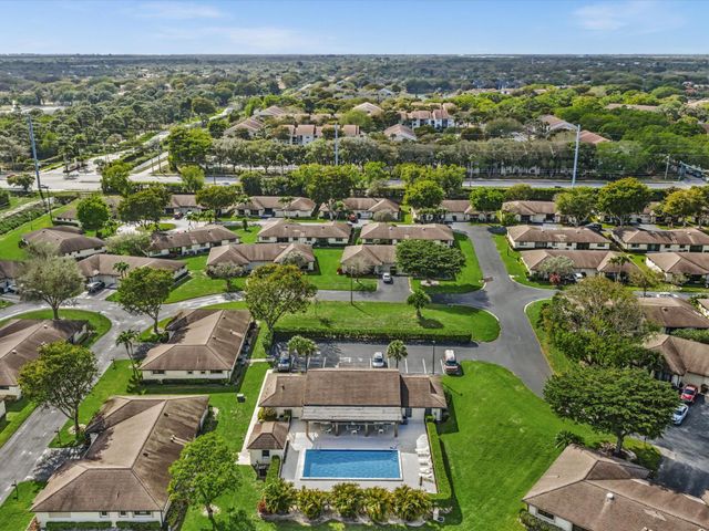 4951 Equestrian Circle A, Boynton Beach, FL 33436