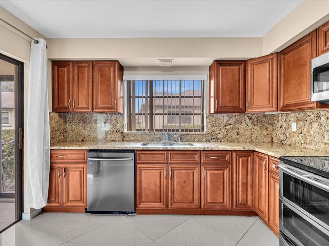 4951 Equestrian Circle A, Boynton Beach, FL 33436