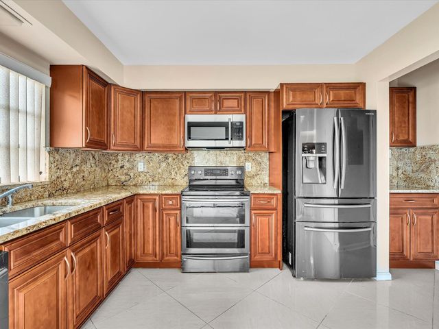 4951 Equestrian Circle A, Boynton Beach, FL 33436