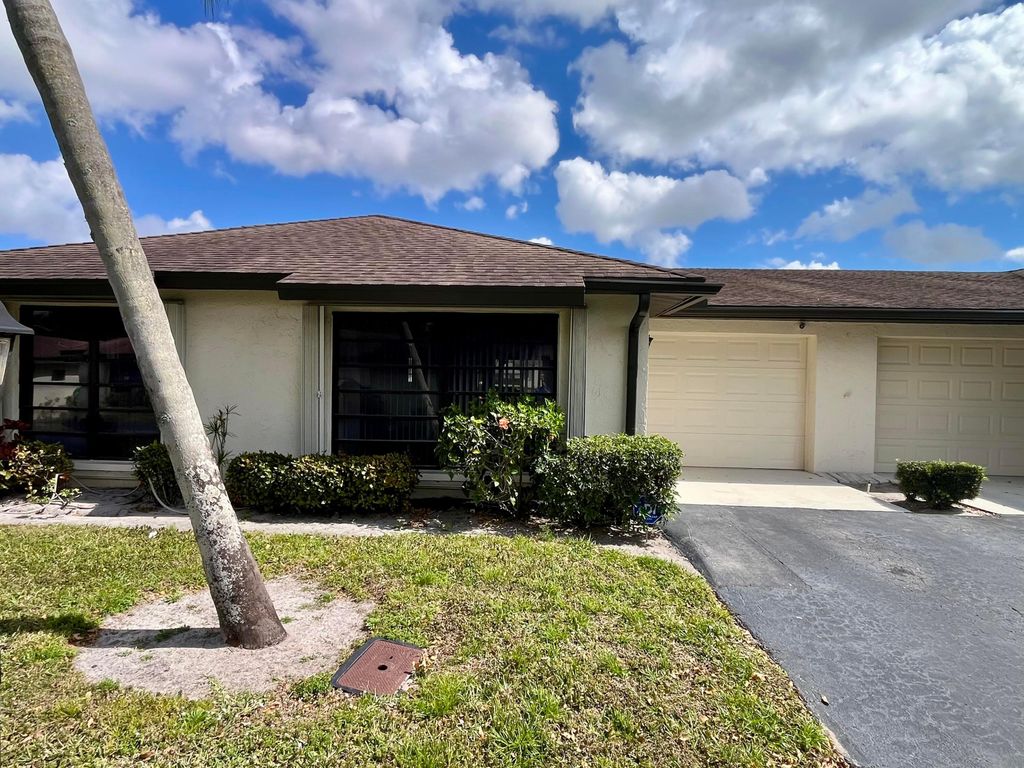 4951 Equestrian Circle A, Boynton Beach, FL 33436
