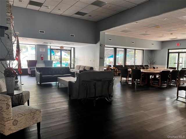 71 Richmond Boulevard 3B, Ronkonkoma, NY 11779