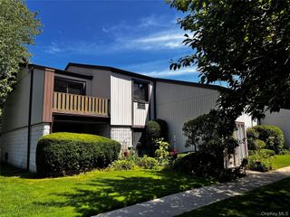 71 Richmond Boulevard 3B, Ronkonkoma, NY 11779