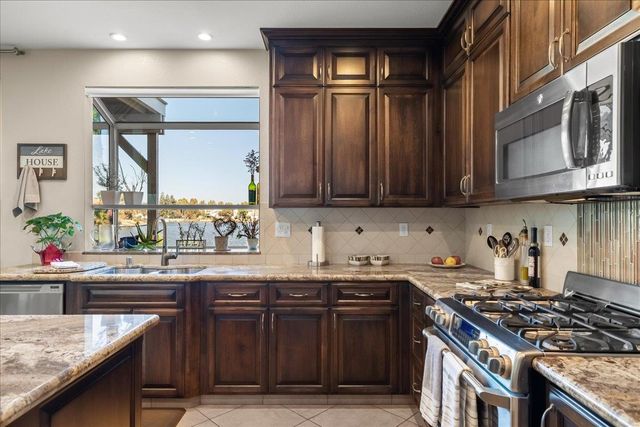 3909 Bay View Ct, Stockton, CA 95219