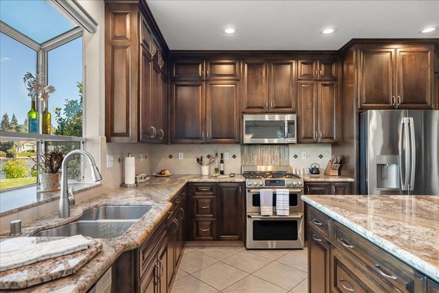 3909 Bay View Ct, Stockton, CA 95219