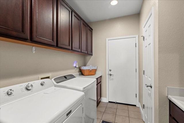 3909 Bay View Ct, Stockton, CA 95219
