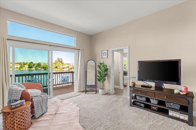 3909 Bay View Ct, Stockton, CA 95219