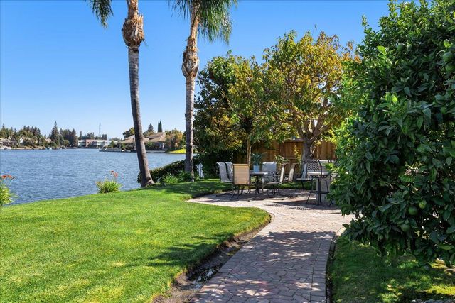3909 Bay View Ct, Stockton, CA 95219