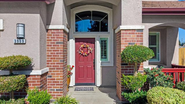 3909 Bay View Ct, Stockton, CA 95219