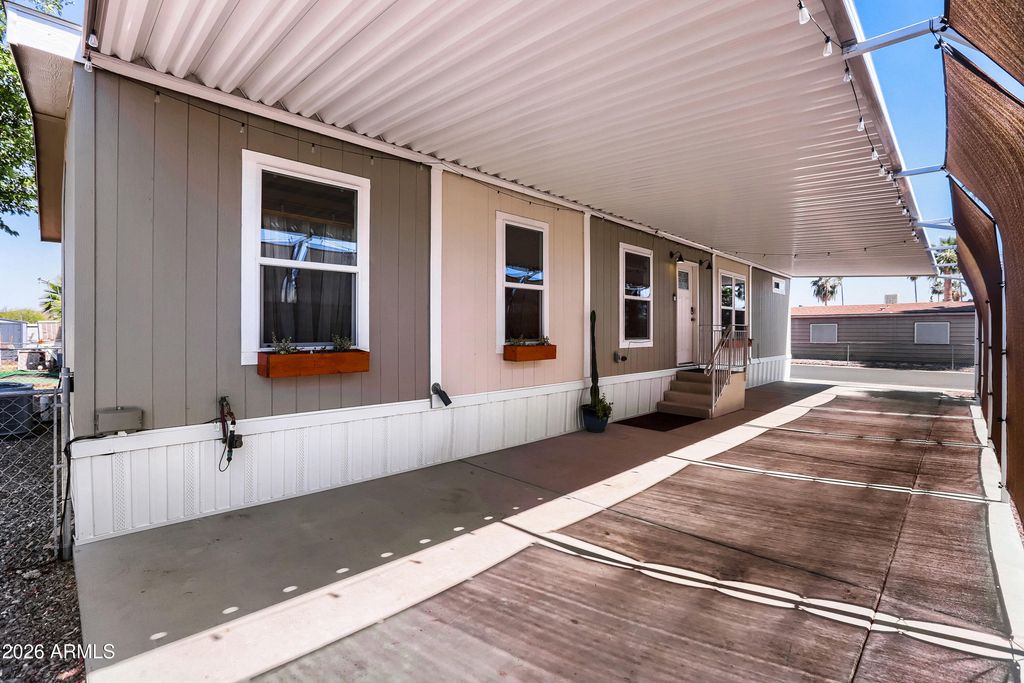 Image 18 of property listing at 19401 N 7th Street 137, Phoenix, AZ 85024