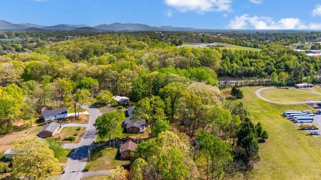 1108 Coolbrook Road, Bedford, VA 24523