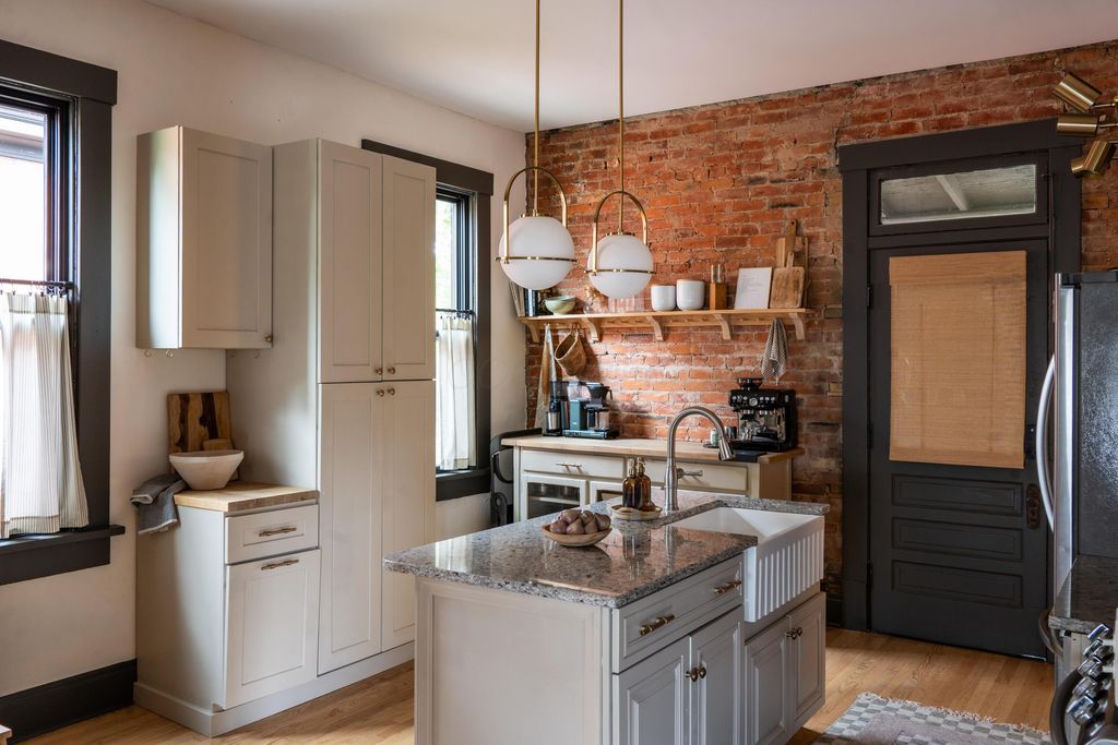 389 Thurman Avenue, Columbus, OH 43206