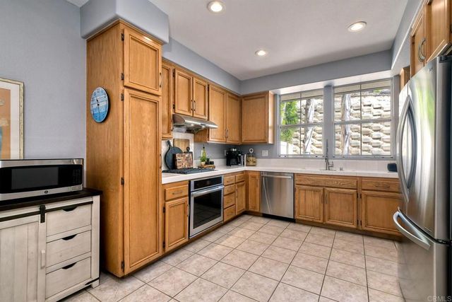 6852 Widgeon Place, Carlsbad, CA 92011
