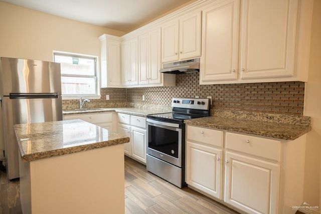 415 Carlisle Avenue, Edinburg, TX 78539