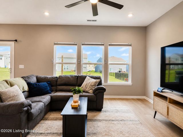 309 Knowledge Point Path, Shelbyville, KY 40065