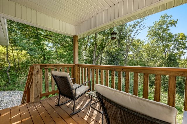 129 Granshire Drive, Bella Vista, AR 72714
