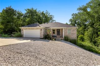 129 Granshire Drive, Bella Vista, AR 72714