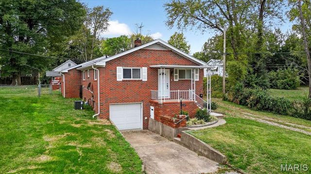 1227 Ridge Avenue, Collinsville, IL 62234