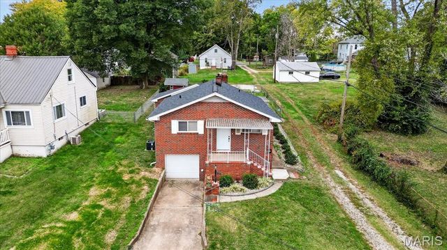 1227 Ridge Avenue, Collinsville, IL 62234