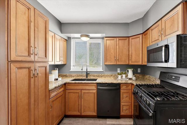 1227 Ridge Avenue, Collinsville, IL 62234