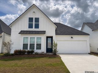 1822 Seawolf Dr, Saint George, LA 70810