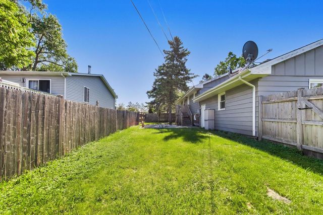 25378 W Park Court, Lake Villa, IL 60046
