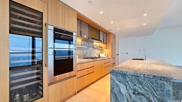 1100 Ala Moana Boulevard 3601, Honolulu, HI 96814