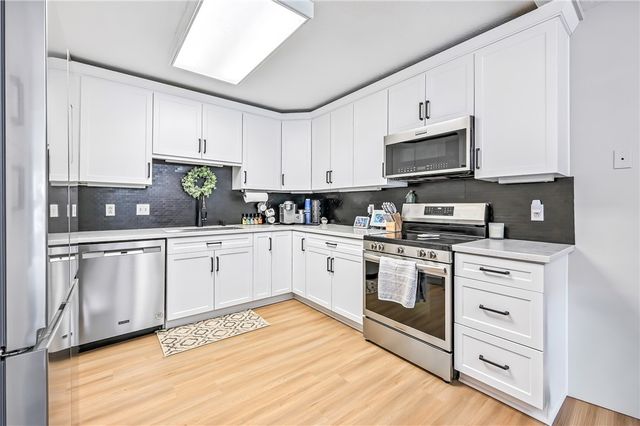 723 Rollinson Rd, Hermitage, PA 16148