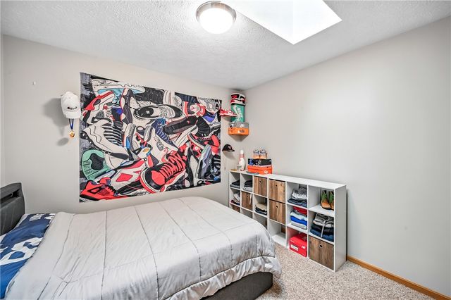 723 Rollinson Rd, Hermitage, PA 16148