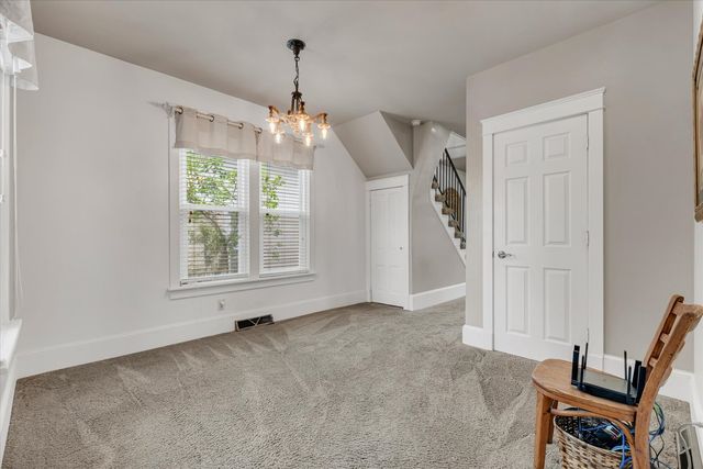1531 15th Avenue, Moline, IL 61265