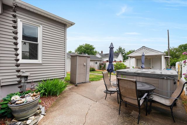 1531 15th Avenue, Moline, IL 61265