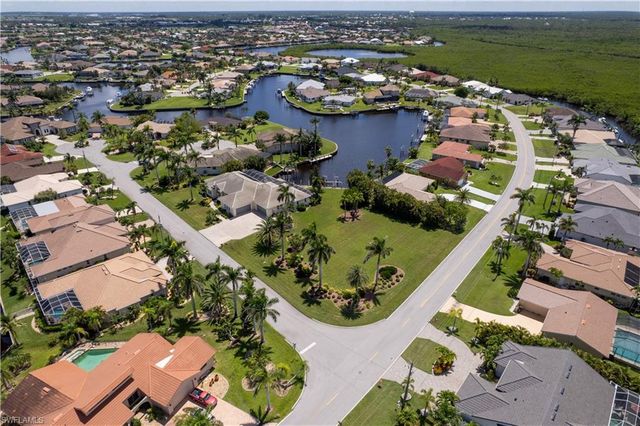 735 Elisa DR, Punta Gorda, FL 33950