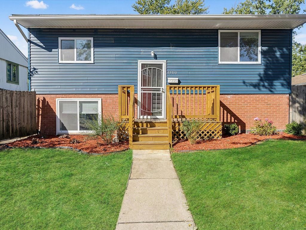 13110 S Saint Lawrence Avenue, Chicago, IL 60827 — exterior