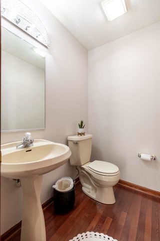 8407 Beech Avenue, Munster, IN 46321