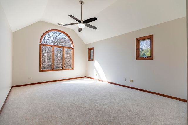 8407 Beech Avenue, Munster, IN 46321